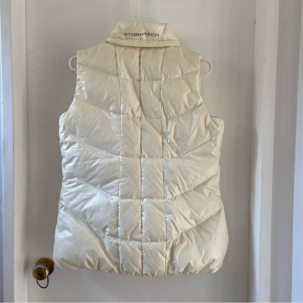 Cream Stormtech vest - Picture 2 of 7